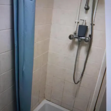 Centre, Meuble Et Equipe Апартаменты